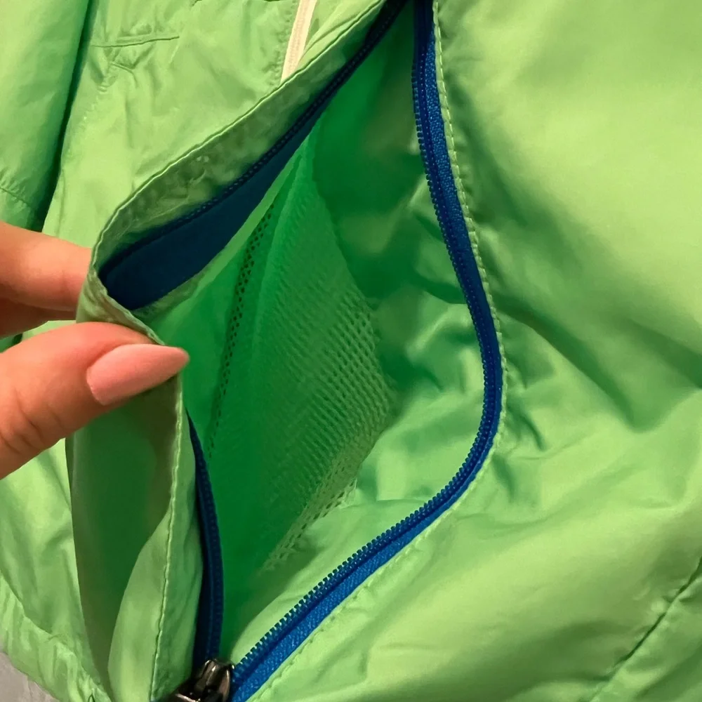 NWOT- Columbia Neon Green Windbreaker 💚✨ - Picture 7 of 7